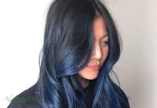 Nhiều chị em say mê kiểu tóc light màu xanh dương ánh rêu
