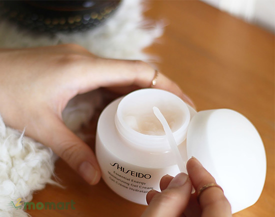 Shiseido Essential Energy Moisturizing Cream có thành phần thiên nhiên
