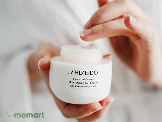 Shiseido Essential Energy Moisturizing Cream giúp dưỡng ẩm