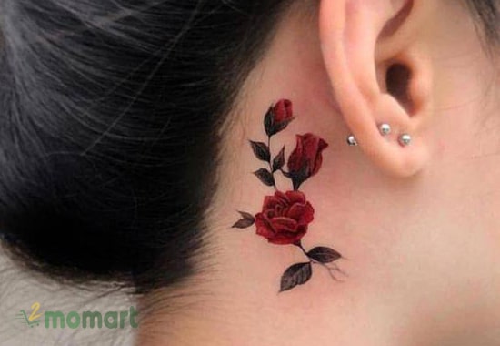 Tattoo hoa hồng đơn giản nhưng không kém phần tinh tế
