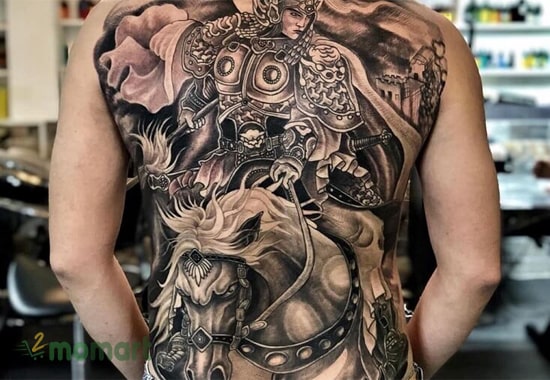 Tattoo hình Triệu Vân cưỡi ngựa thể hiện bản lĩnh cá nhân