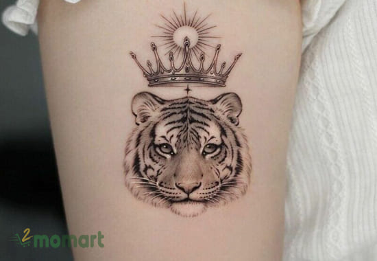 Hình tattoo hổ đội vương miện được thiết kế đẹp mắt