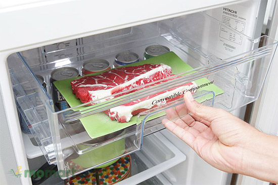 Khay kính của tủ lạnh Hitachi H200PGV4 có thể chịu lực tốt