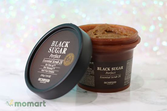 Thành phần thiên nhiên chính của skinfood black sugar perfect essential scrub 2x