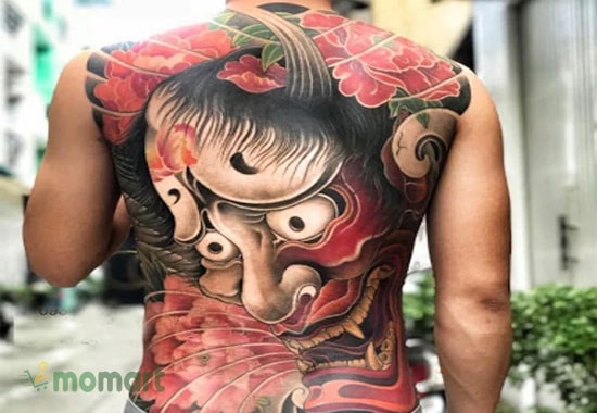 Hình tattoo mặt quỷ hoa mẫu đơn biểu tượng cho sự mạnh mẽ