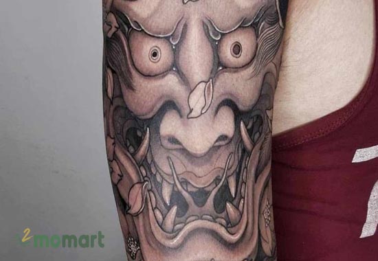 Mẫu tattoo mặt quỷ phong cách Nhật đầy ấn tượng ở tay