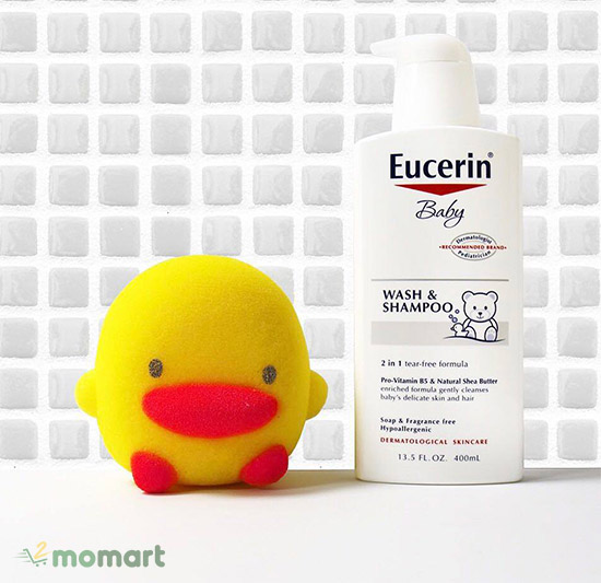 Eucerin Baby Wash & Shampoo giúp làm sạch hiệu quả