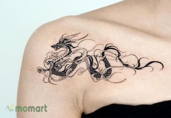 Hình tattoo rồng vắt vai dành cho nữ có phần mềm mại hơn