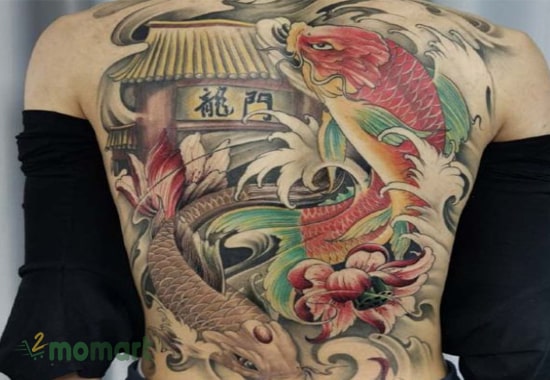 Tattoo kín lưng cá chép hóa rồng chứa đựng nhiều tầng nghĩa đặc sắc