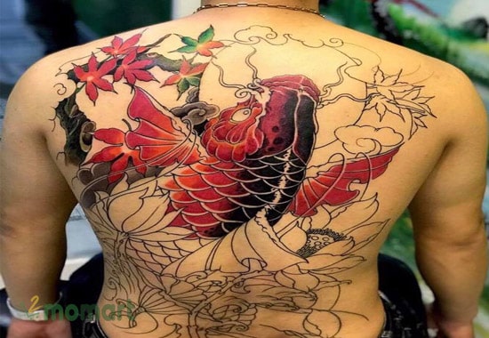 Tattoo cá chép mặt quỷ kín lưng thể hiện phong cách mạnh mẽ