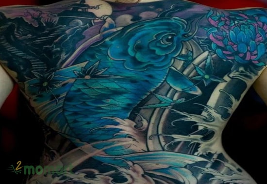 Tattoo cá chép xanh trên lưng là ý tưởng tha thu thịnh hành