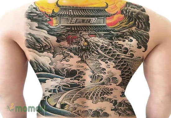 May mắn hơn khi sở hữu các mẫu tattoo cá chép Nhật cổ kín lưng