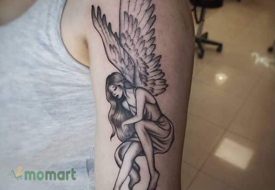 Tattoo cánh thiên thần ở tay cho nữ