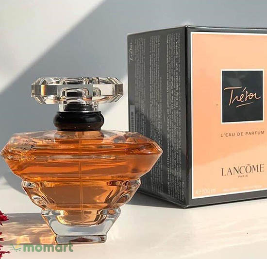 Nước hoa Lancome Tresor L'eau De Parfum rất dễ sử dụng