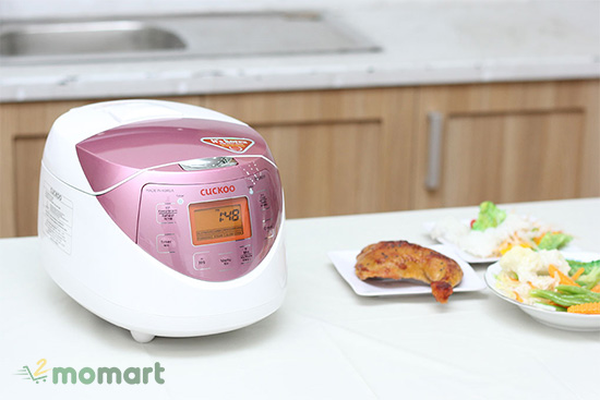 Cuckoo CR-0631F mang đến sự hiện đại, sang trọng.
