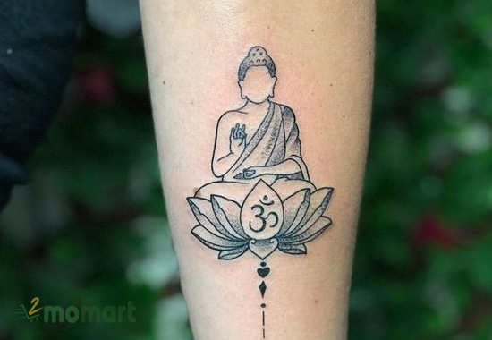Hình xăm Phật mini ở cánh tay đơn giản