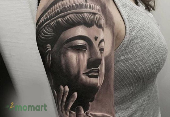 Hình xăm Phật ở cánh tay ấn tượng dành cho nữ