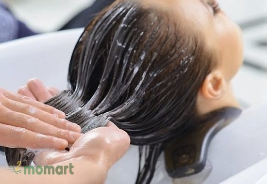 Tại sao nên sử dụng kem ủ dành cho tóc dầu?