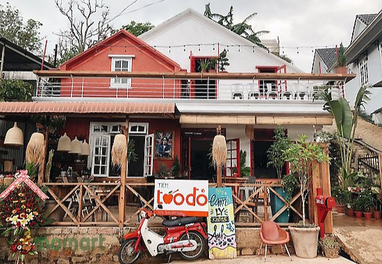 Tiệm Táo Đỏ – Cafe & Bistro Đà Lạt là cà phê nhà gỗ Đà Lạt