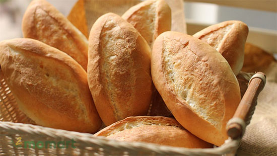 Bánh mì đặc ruột thơm ngon bán nhiều nơi ở Việt Nam