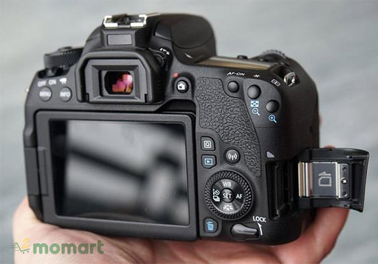 Canon 77D + Lens 18-55mm IS STM trang bị công nghệ tiên tiến