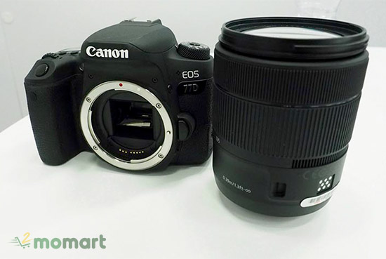 Máy Ảnh Canon 77D + Lens 18-55mm IS STM mới nhất