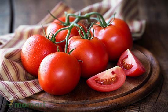 Cà chua một trong những nguyên liệu làm đẹp đơn giản