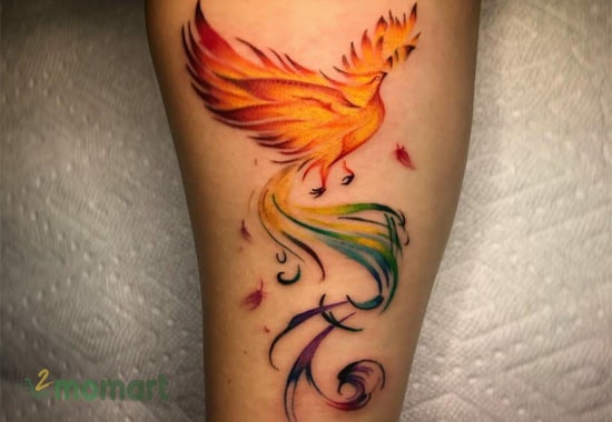 Tattoo phượng hoàng lửa có màu sắc khá nổi bật