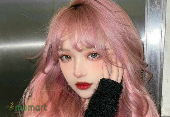 Tóc màu hồng đào nhuộm highlight cực kỳ đẹp mắt