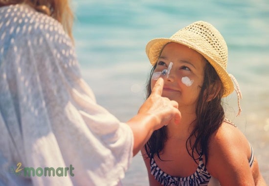 Thoa kem chống nắng cho tuổi dậy thì để bảo vệ làn da tối ưu