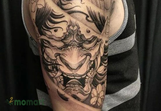 Mặt quỷ Oni Hanya là chủ đề xăm hình ấn tượng trên bắp tay