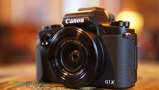 Canon PowerShot G1 X Mark III có trọng lượng nhẹ