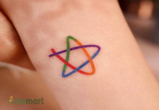 Hình tattoo ngôi sao 5 cánh cùng nhiều màu sắc cuốn hút