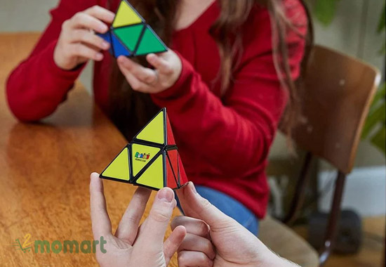 Chia sẻ chơi Rubik tam giác đơn giản