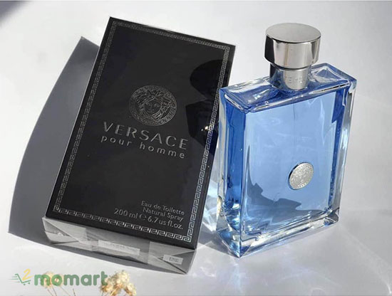 Nước hoa Versace Pour Homme có thể sử dụng bất cứ lúc nào