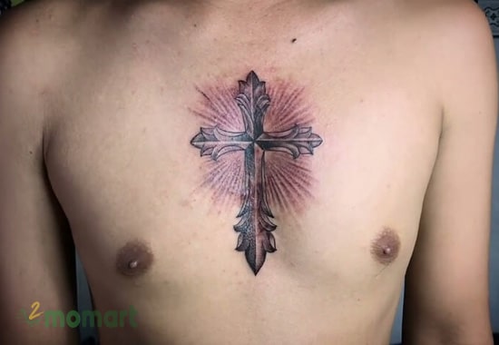 Hình ảnh thánh giá trên ngực đại diện cho đức tin của con người