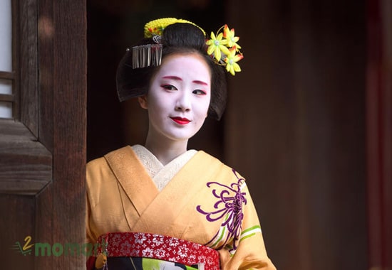 Nhiều người đến Nhật Bản đều muốn tận mắt nhìn thấy một Geisha