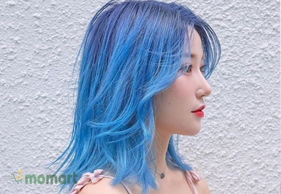 Màu tóc hot xanh dương cho cô nàng cá tính