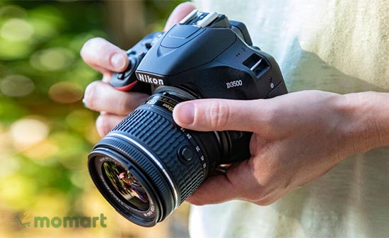 Máy ảnh Nikon D3500 có dung lượng pin vượt trội