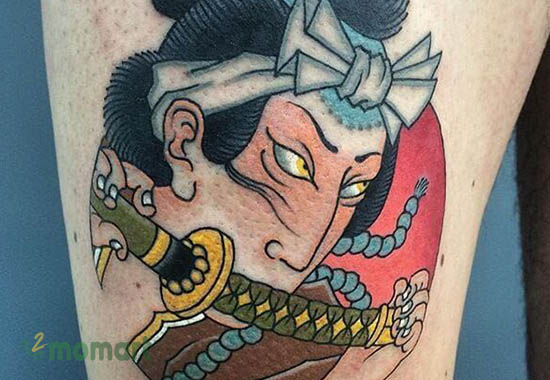 Mẫu tattoo Samurai chân dung đang đánh giặc