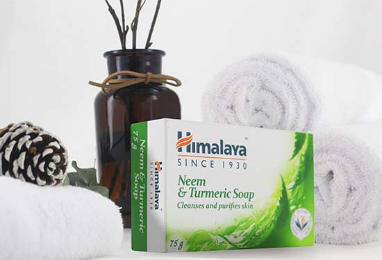 Himalaya Neem & Turmeric Soap là se khít lỗ chân lông hiệu quả