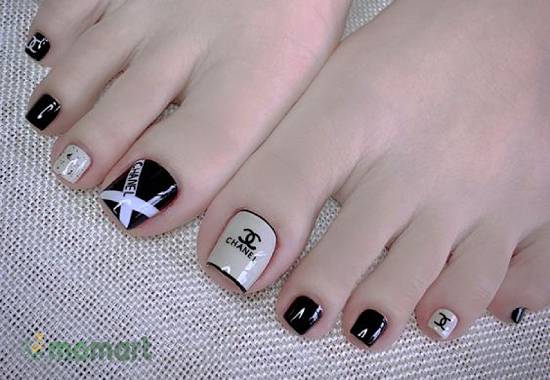 300 mẫu nail chân đẹp đơn giản mà sang dành cho nữ