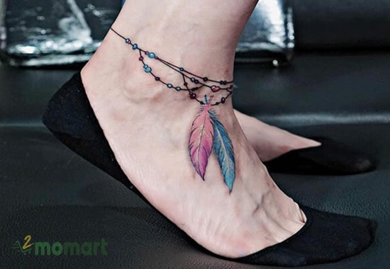 Tattoo lông vũ thể hiện khao khát về sự tự do bay nhảy