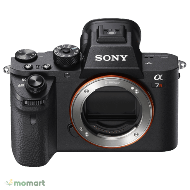Máy ảnh Sony A7R II chụp trực diện